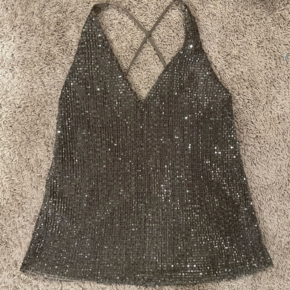 SPARKLE shirt with crossed openish back :)